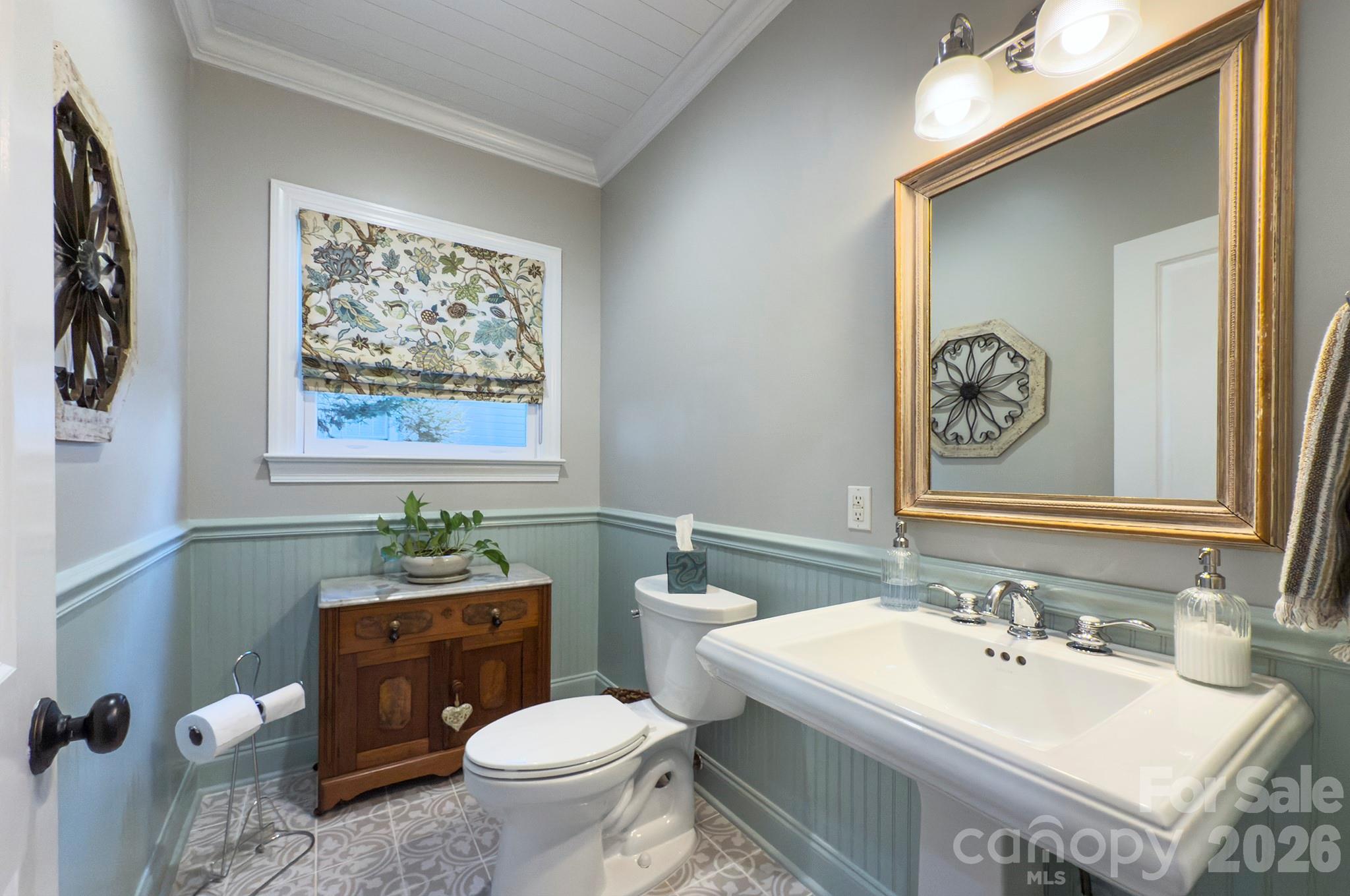 1825 Lombardy Circle Charlotte NC 28203
