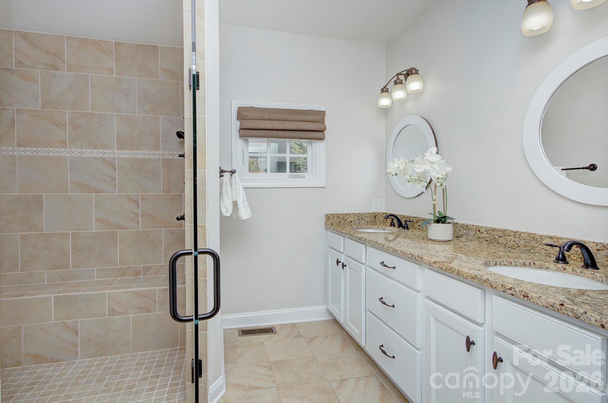 1825 Lombardy Circle Charlotte NC 28203