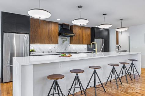 181 Lakeshore Drive Asheville NC 28804