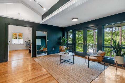 181 Lakeshore Drive Asheville NC 28804