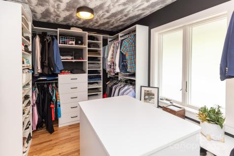 181 Lakeshore Drive Asheville NC 28804