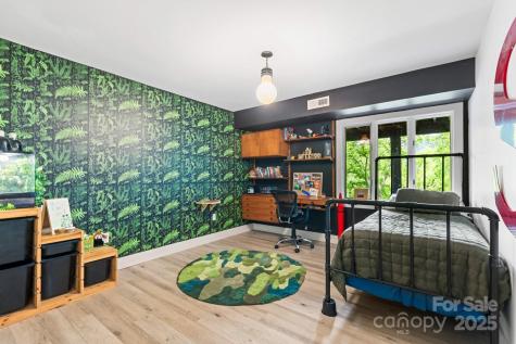 181 Lakeshore Drive Asheville NC 28804