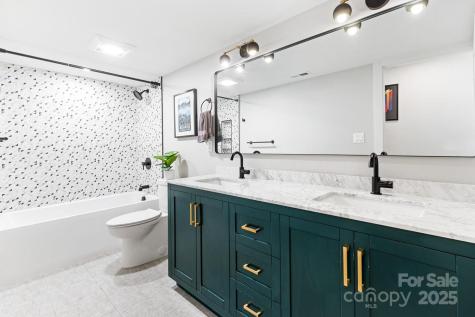 181 Lakeshore Drive Asheville NC 28804