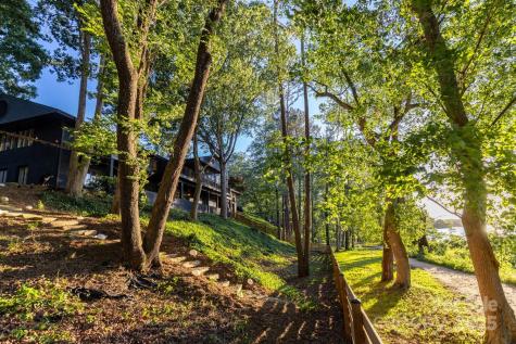 181 Lakeshore Drive Asheville NC 28804