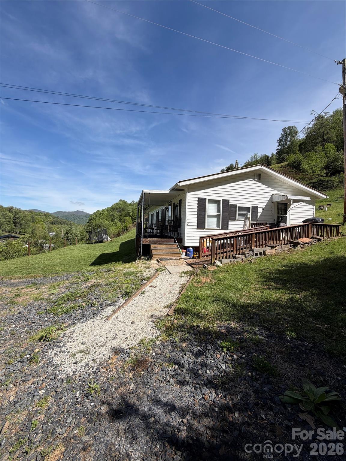 1663 Bailey Branch Road Burnsville NC 28714