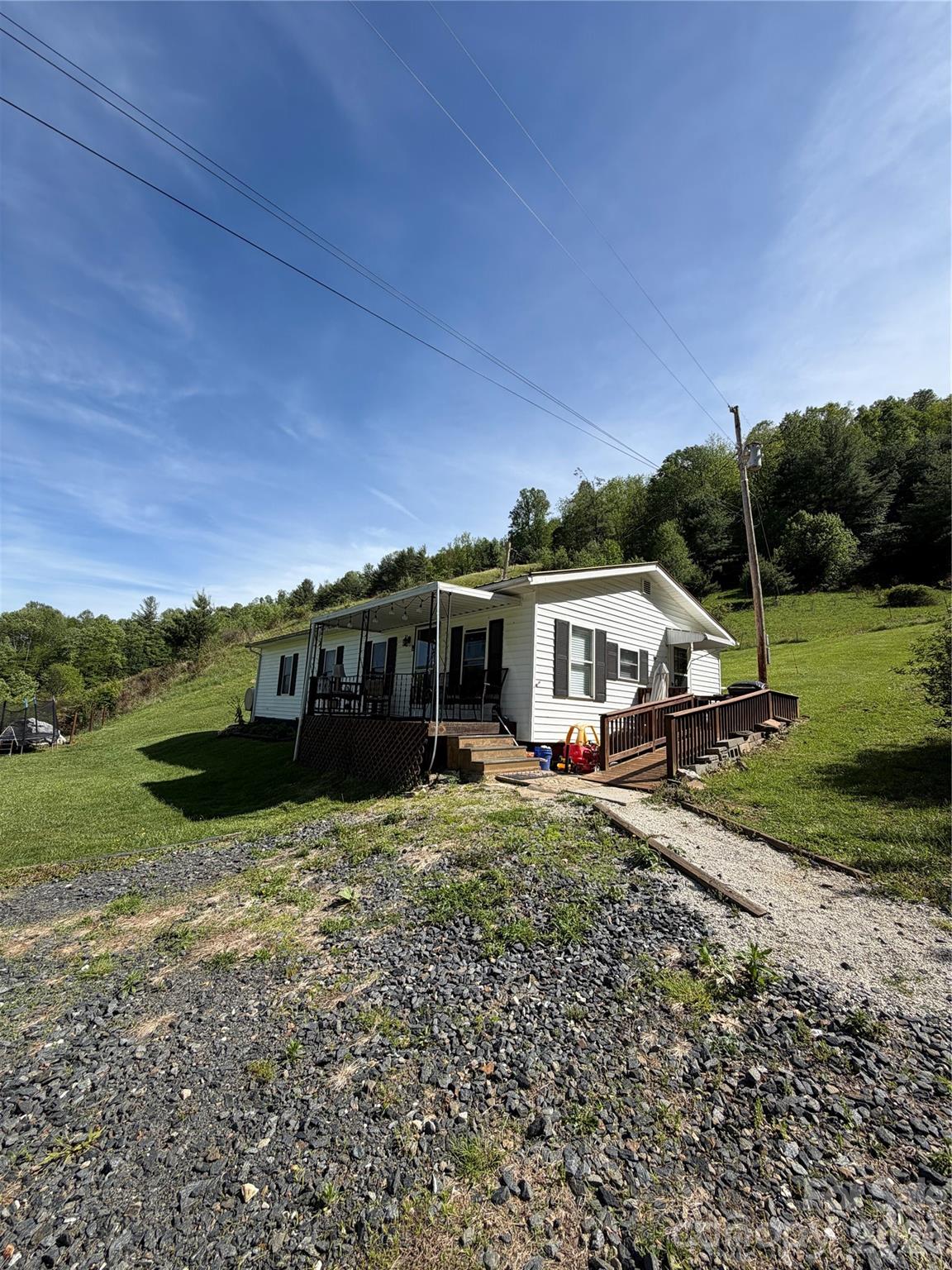 1663 Bailey Branch Road Burnsville NC 28714