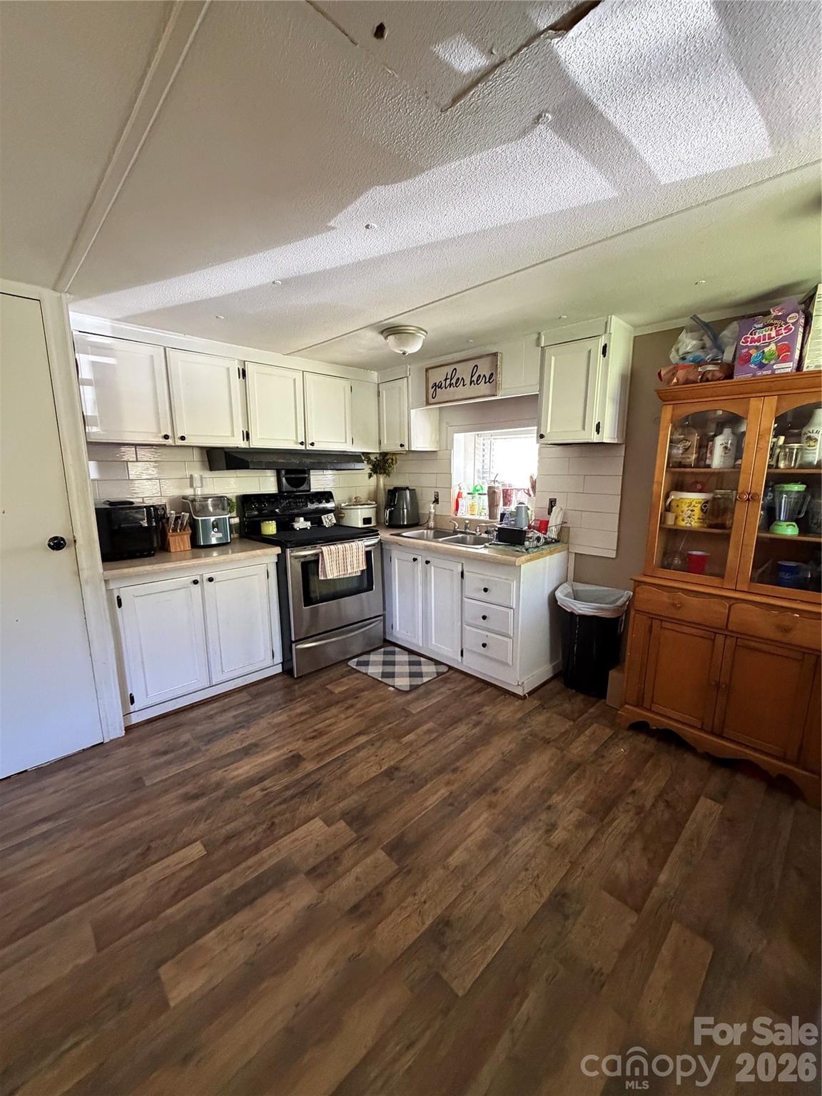 1663 Bailey Branch Road Burnsville NC 28714