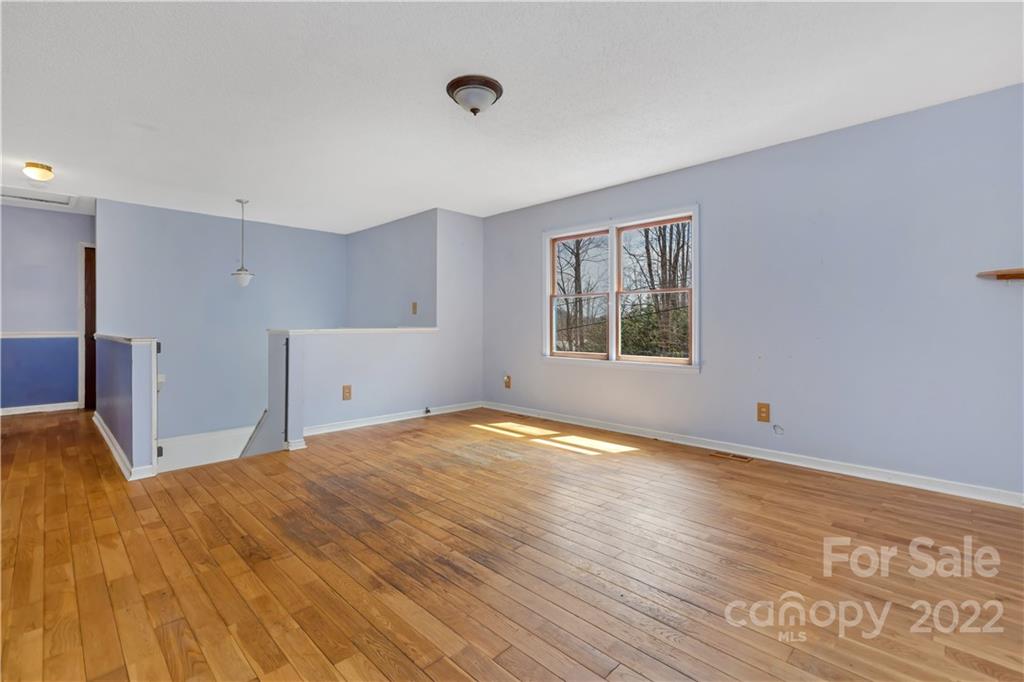 21 Oakmont Drive Fairview NC 28730