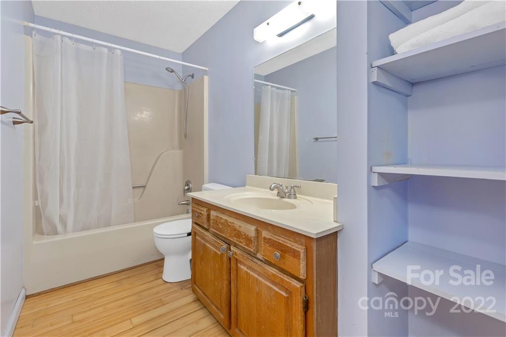 21 Oakmont Drive Fairview NC 28730