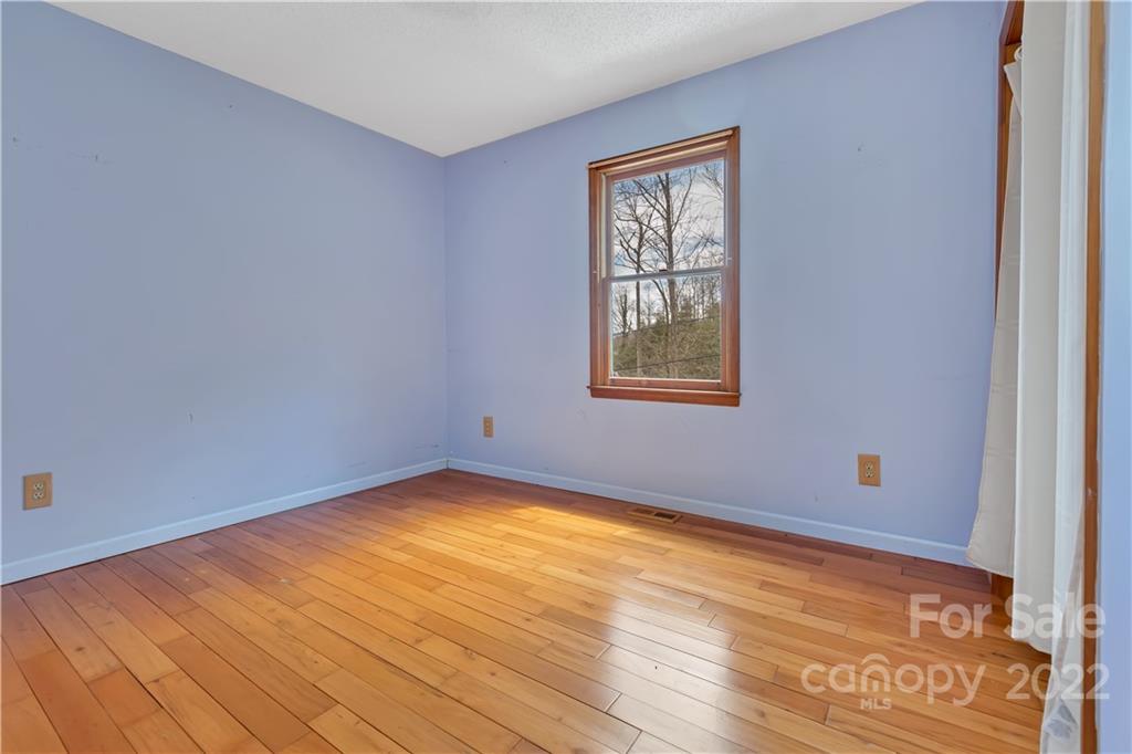 21 Oakmont Drive Fairview NC 28730