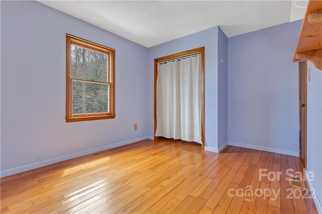 21 Oakmont Drive Fairview NC 28730