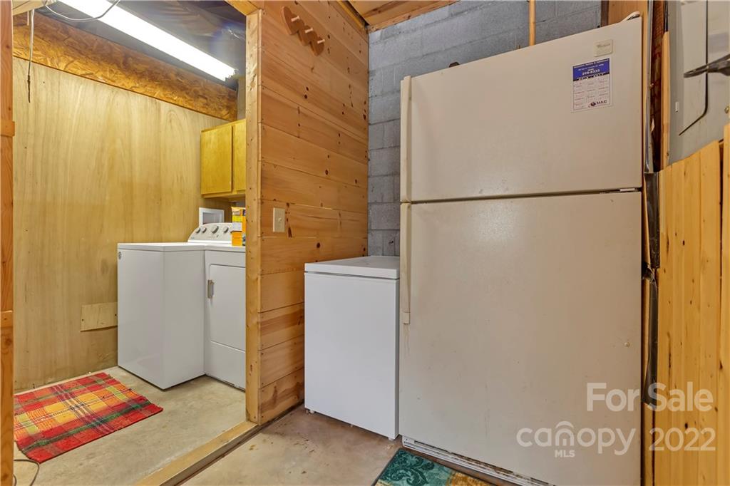 21 Oakmont Drive Fairview NC 28730