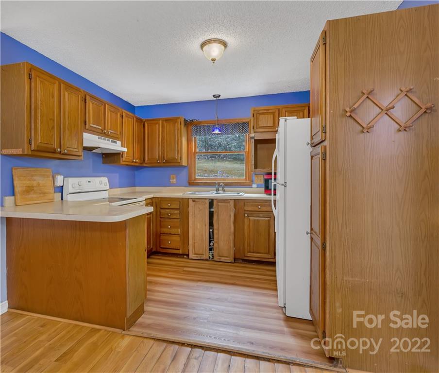 21 Oakmont Drive Fairview NC 28730