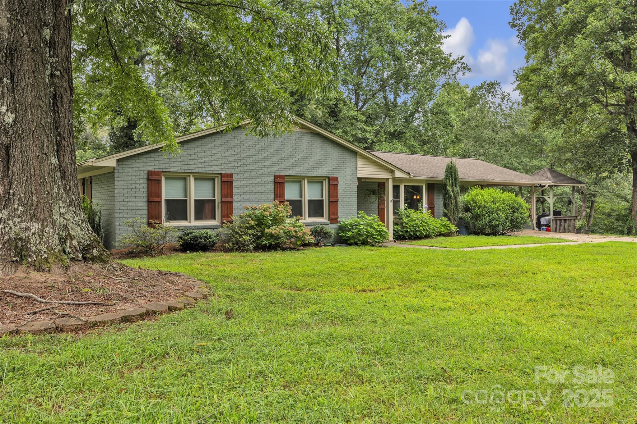 1060 26th Avenue NE Hickory NC 28601