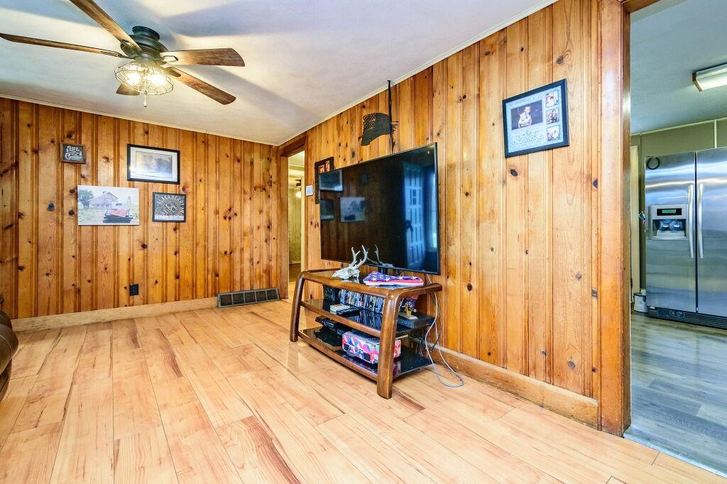 86 Maple Avenue Candler NC 28715