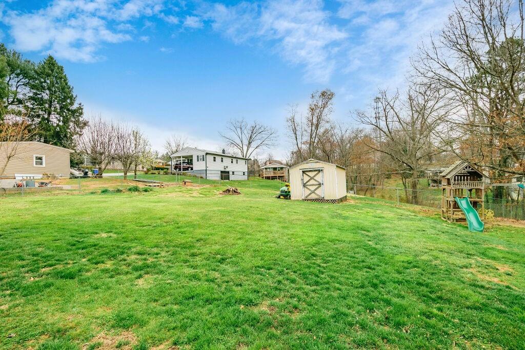 86 Maple Avenue Candler NC 28715