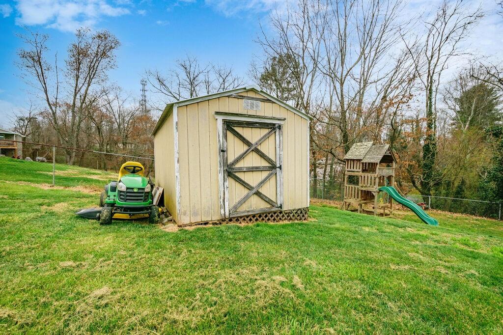 86 Maple Avenue Candler NC 28715