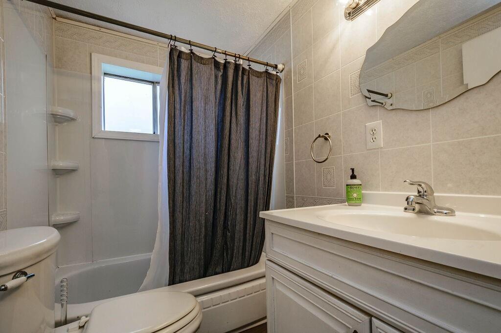 86 Maple Avenue Candler NC 28715