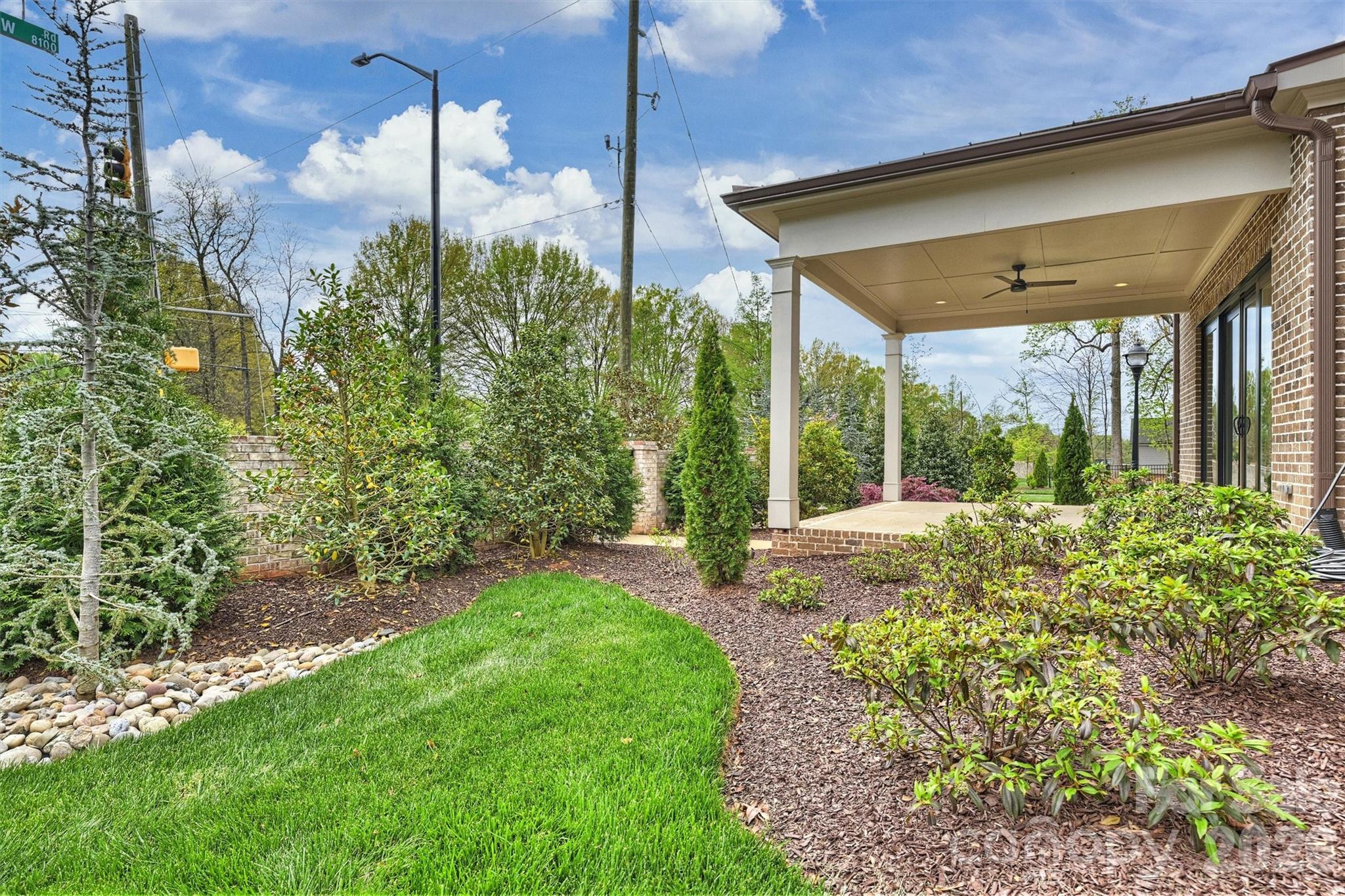 8159 Fairview Road Charlotte NC 28226