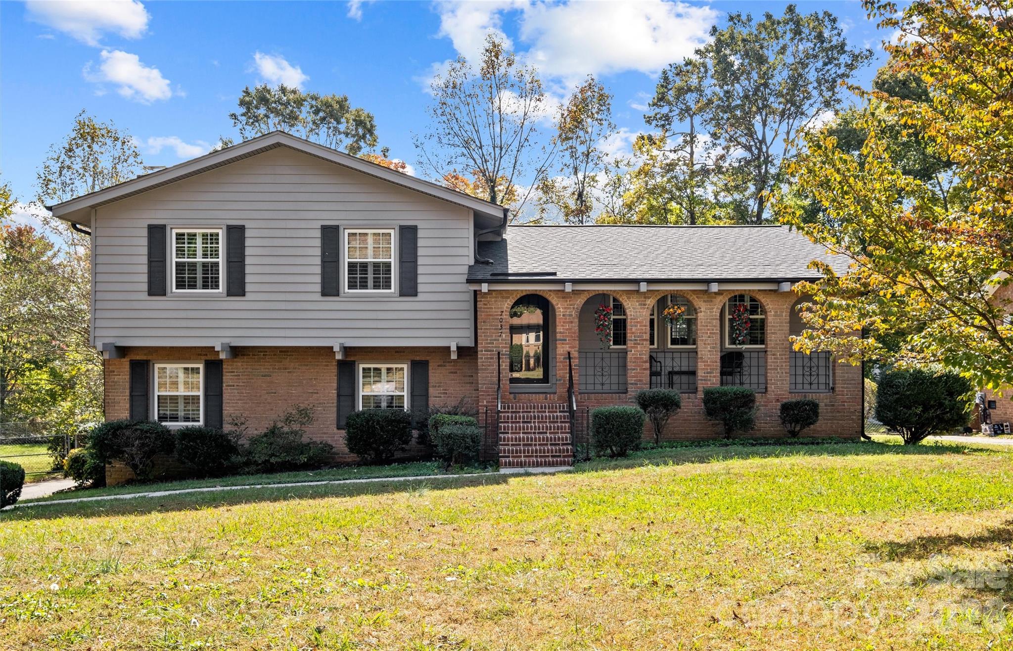 7037 Crossridge Road Charlotte NC 28214