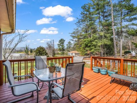 47 Granny Apple Road Hendersonville NC 28792