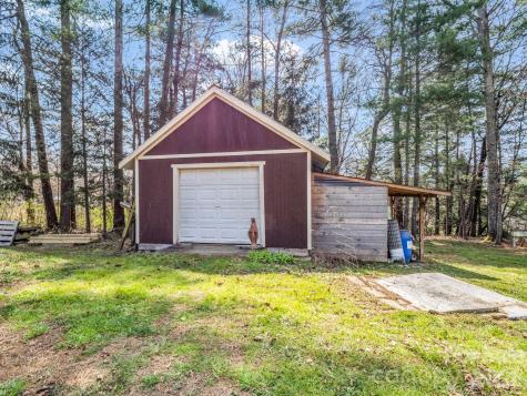 47 Granny Apple Road Hendersonville NC 28792