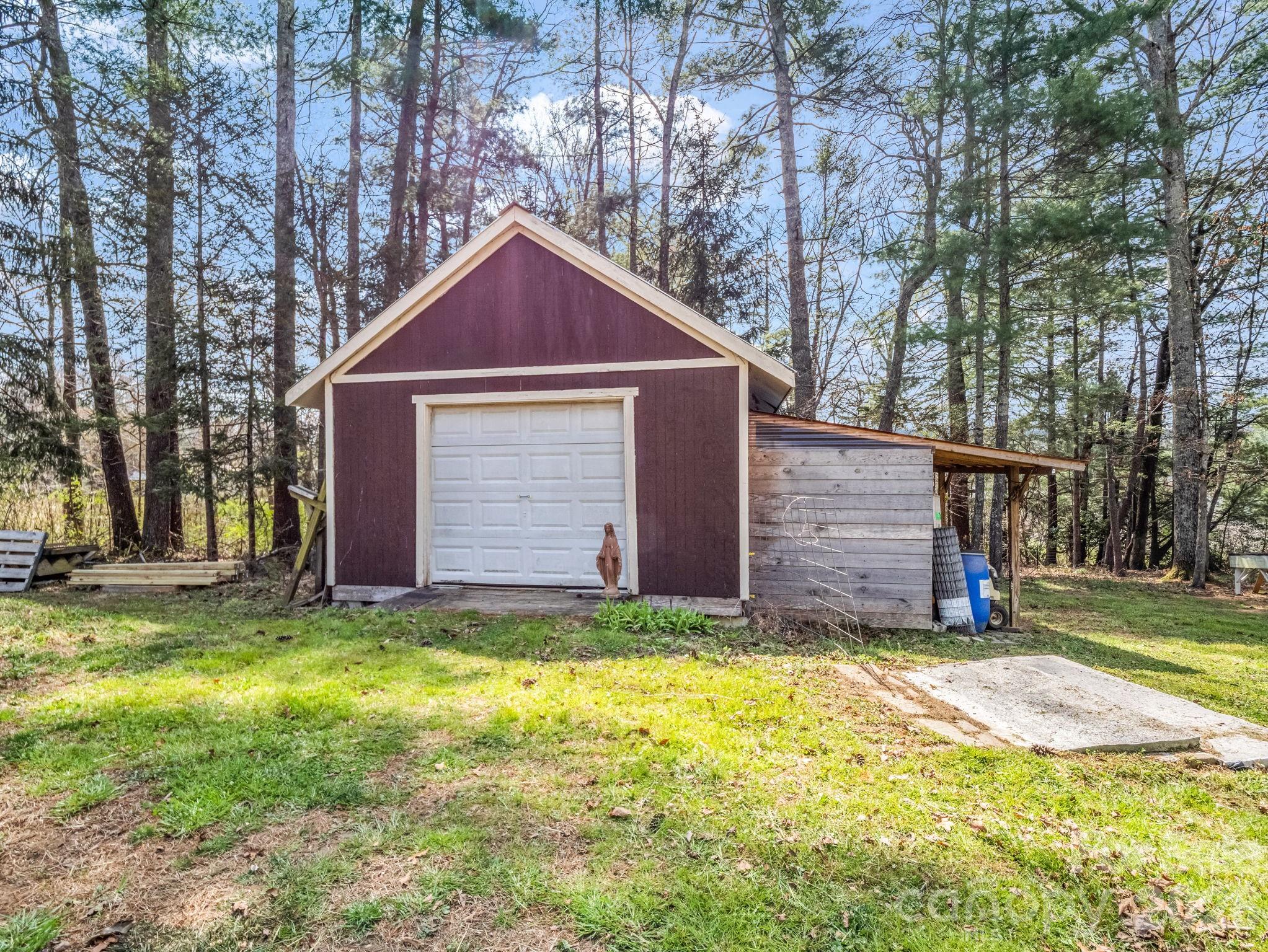 47 Granny Apple Road Hendersonville NC 28792
