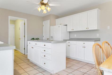 43 Redden Road Hendersonville NC 28739