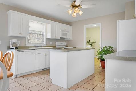 43 Redden Road Hendersonville NC 28739