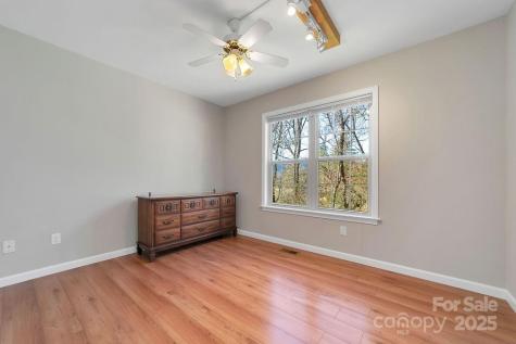 43 Redden Road Hendersonville NC 28739