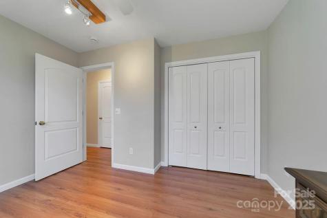 43 Redden Road Hendersonville NC 28739