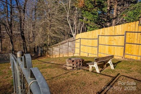 43 Redden Road Hendersonville NC 28739