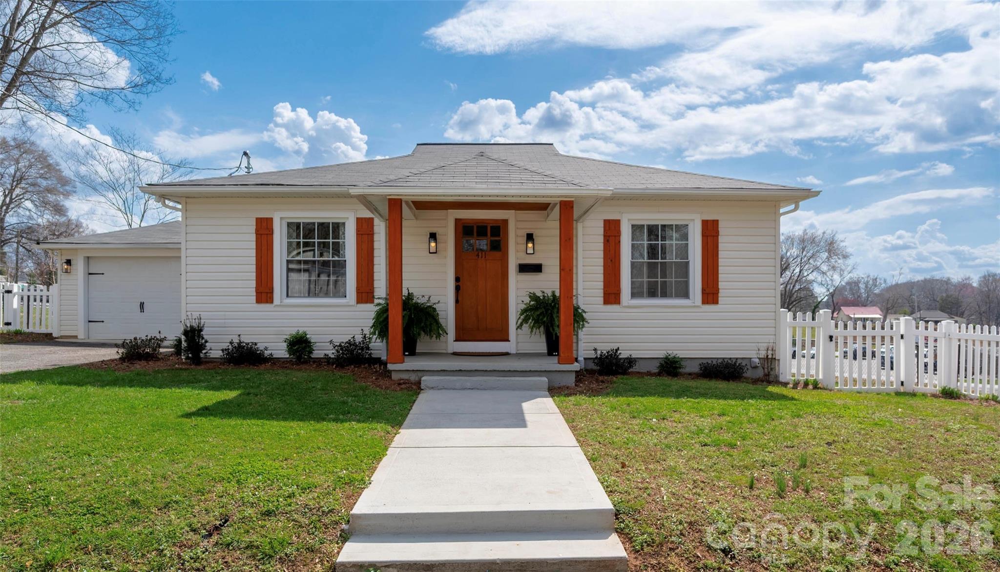 411 W Sycamore Street Lincolnton NC 28092