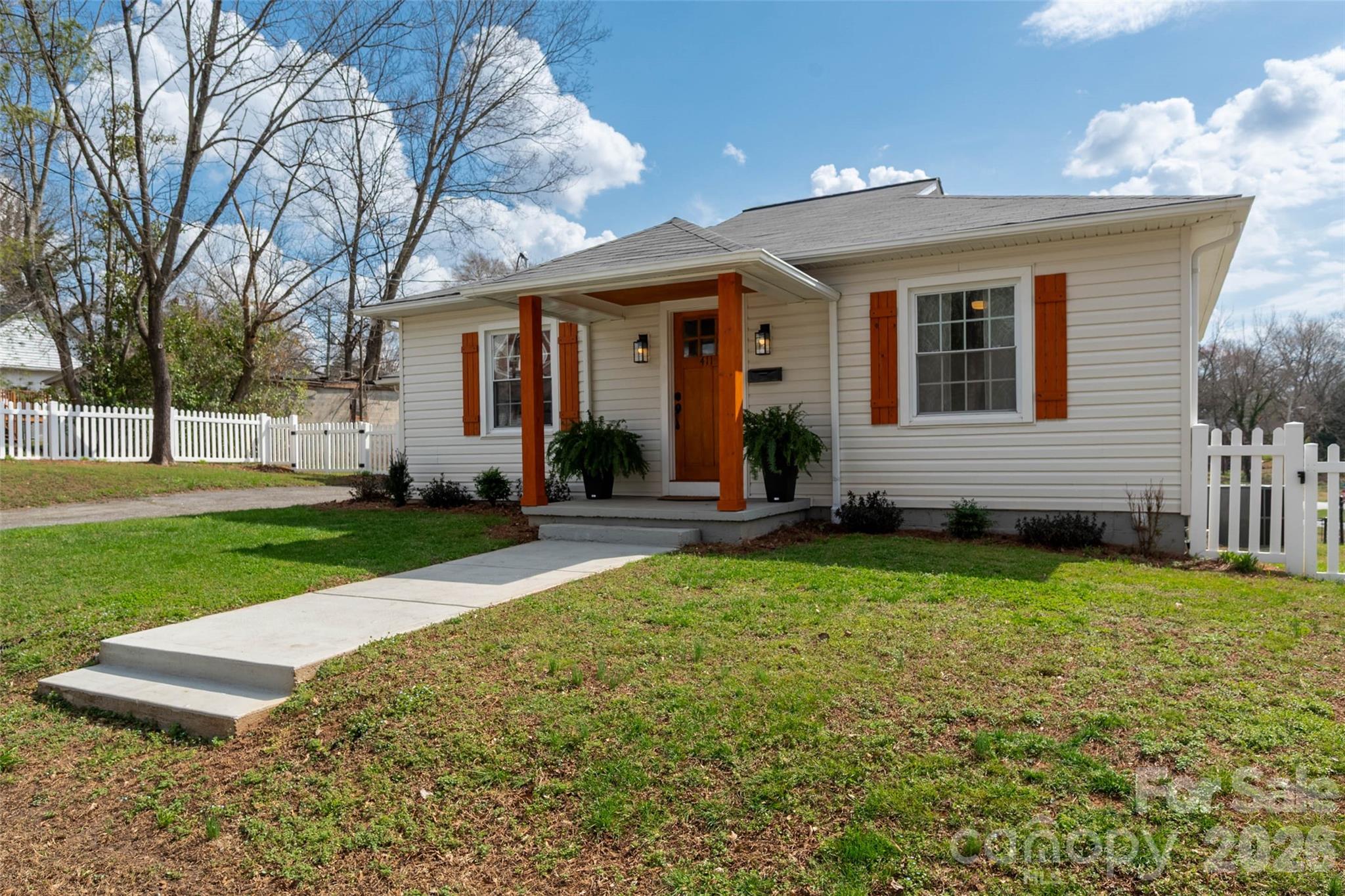 411 W Sycamore Street Lincolnton NC 28092