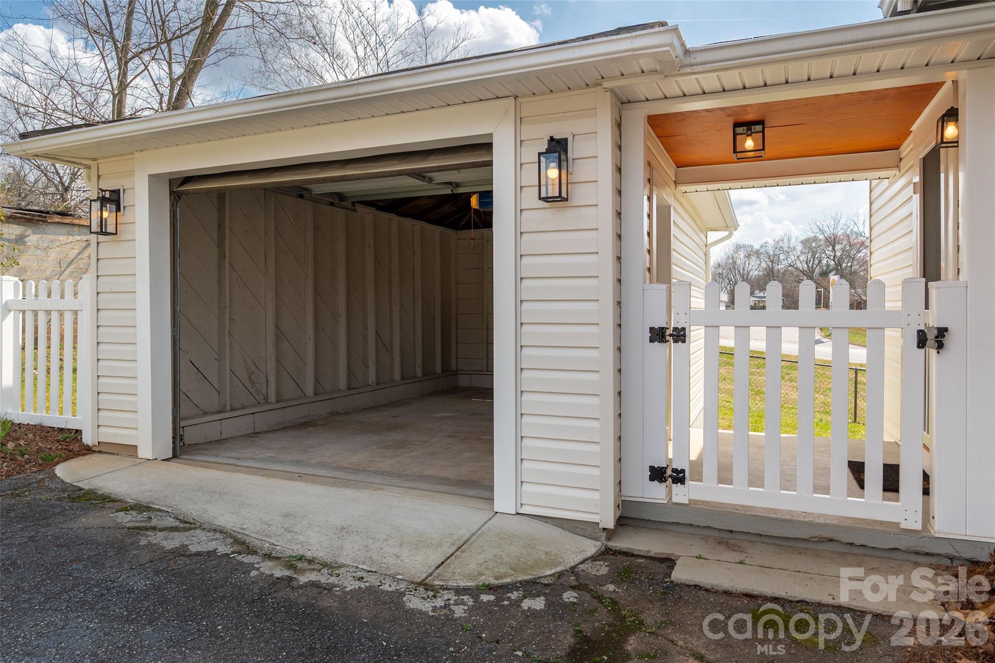 411 W Sycamore Street Lincolnton NC 28092