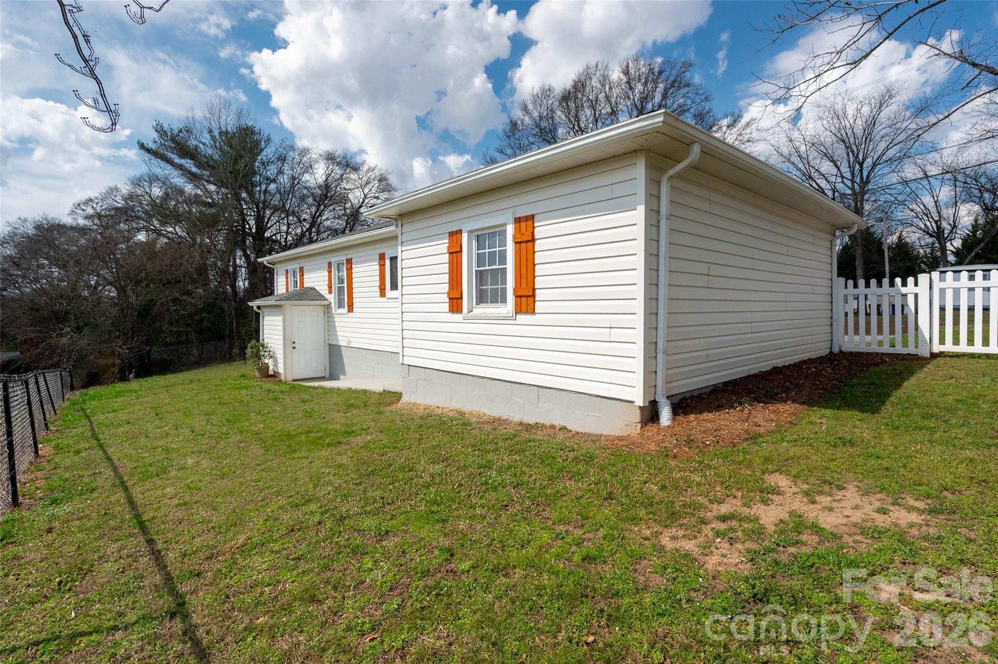 411 W Sycamore Street Lincolnton NC 28092