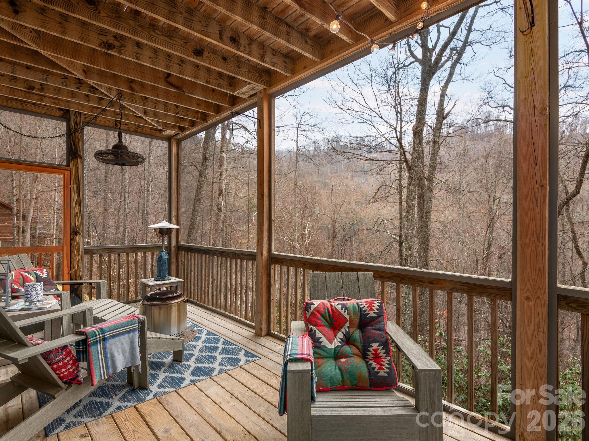 181 Grinnin Sun Road Burnsville NC 28714
