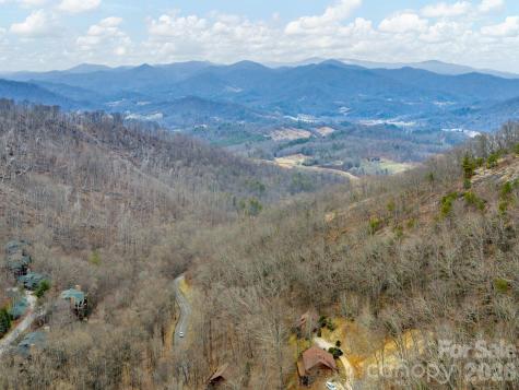 181 Grinnin Sun Road Burnsville NC 28714