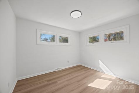 40 Arthur Road Asheville NC 28806