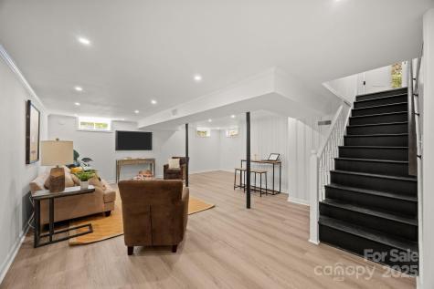 40 Arthur Road Asheville NC 28806