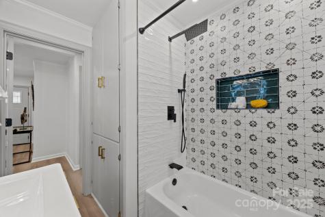 40 Arthur Road Asheville NC 28806