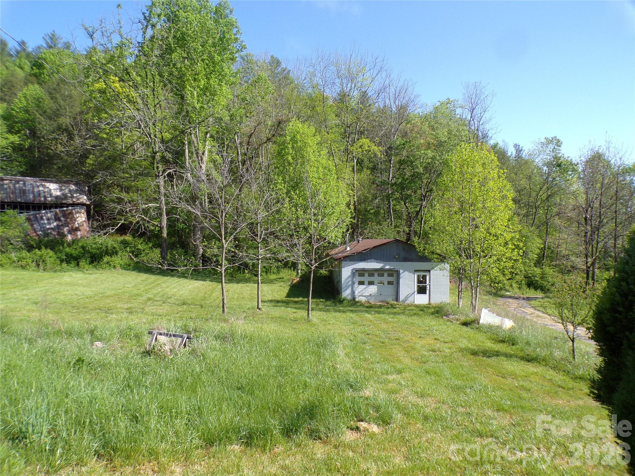 145 Kirks Drive Hot Springs NC 28743
