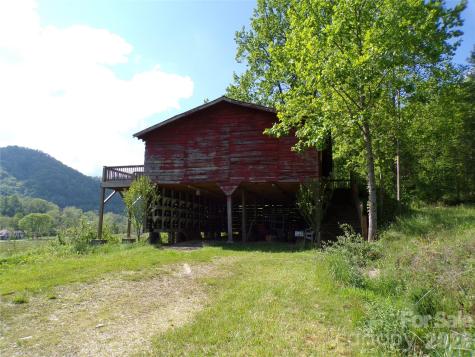 145 Kirks Drive Hot Springs NC 28743