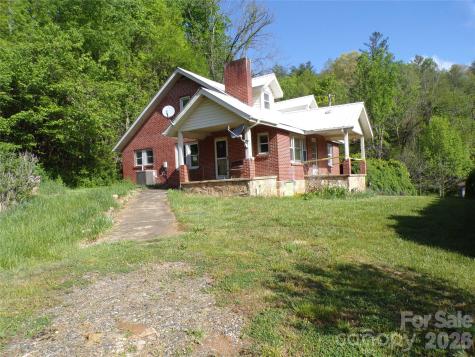 145 Kirks Drive Hot Springs NC 28743