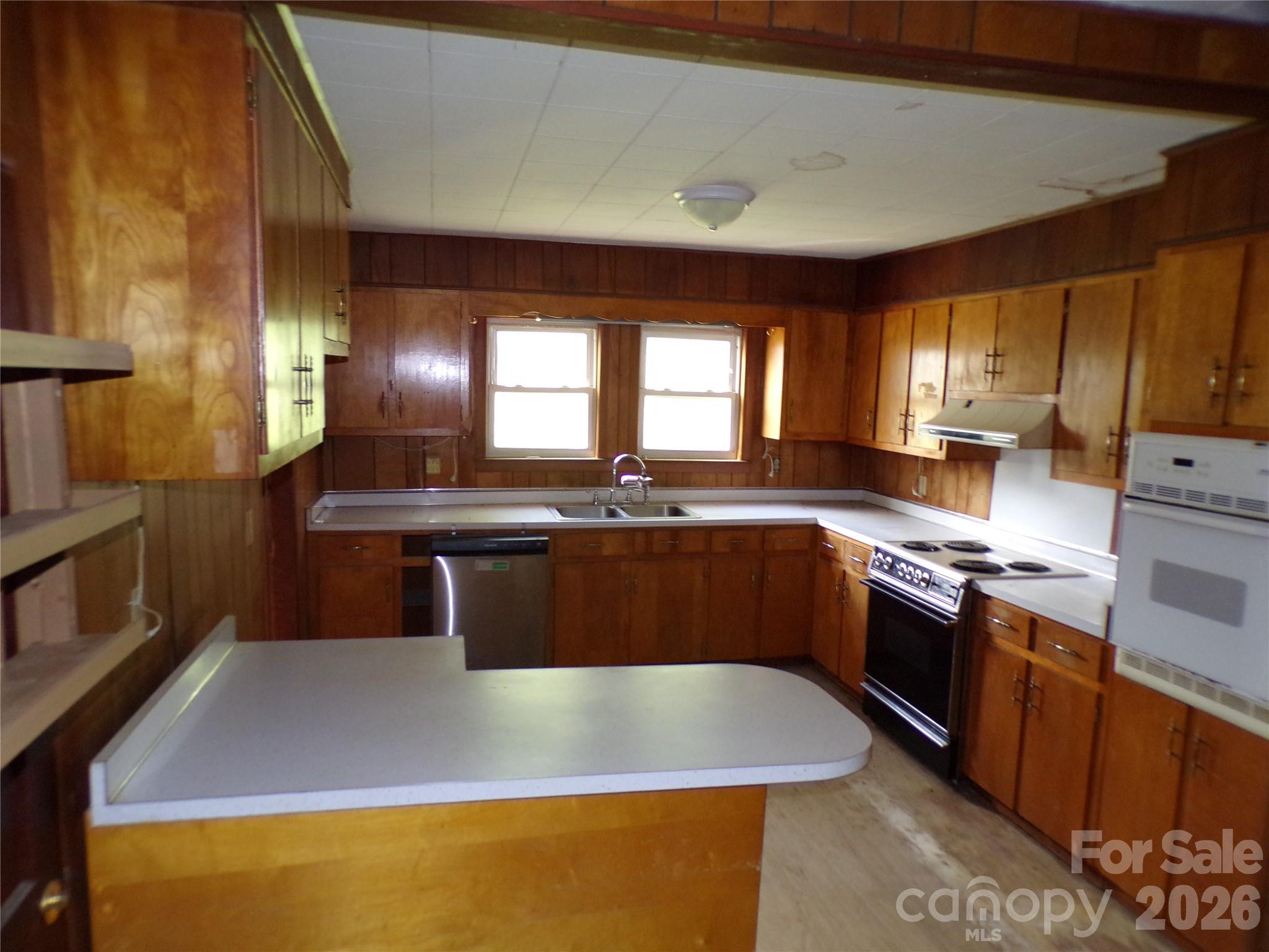 145 Kirks Drive Hot Springs NC 28743