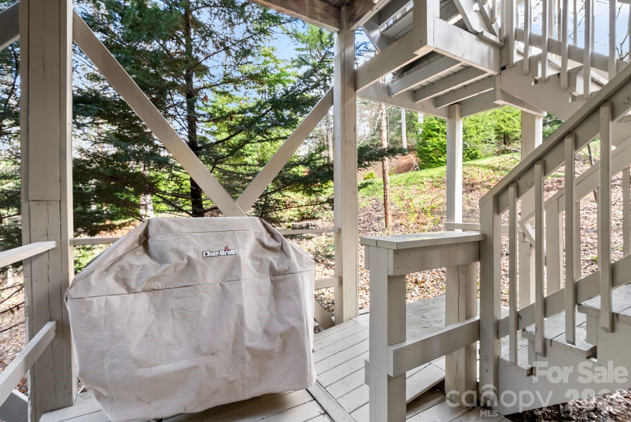 100 Thistle Knoll Court Asheville NC 28803