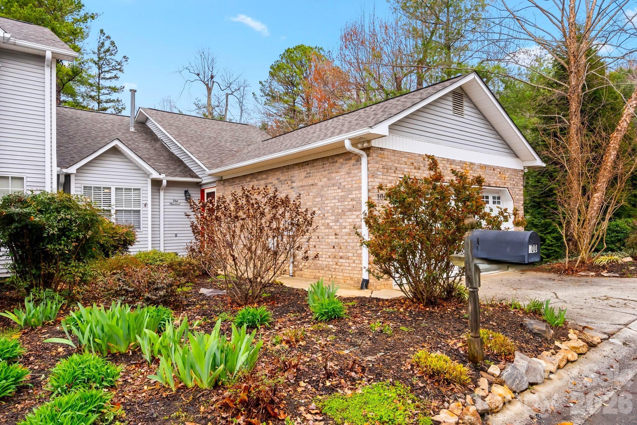 100 Thistle Knoll Court Asheville NC 28803
