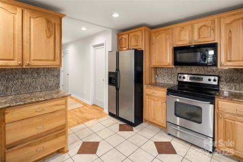 18 Oakwilde Drive Asheville NC 28803