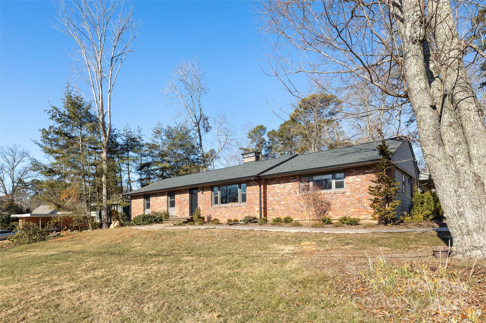 18 Oakwilde Drive Asheville NC 28803