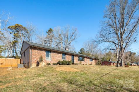 18 Oakwilde Drive Asheville NC 28803